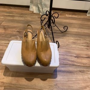 Tan/Beige clogs
